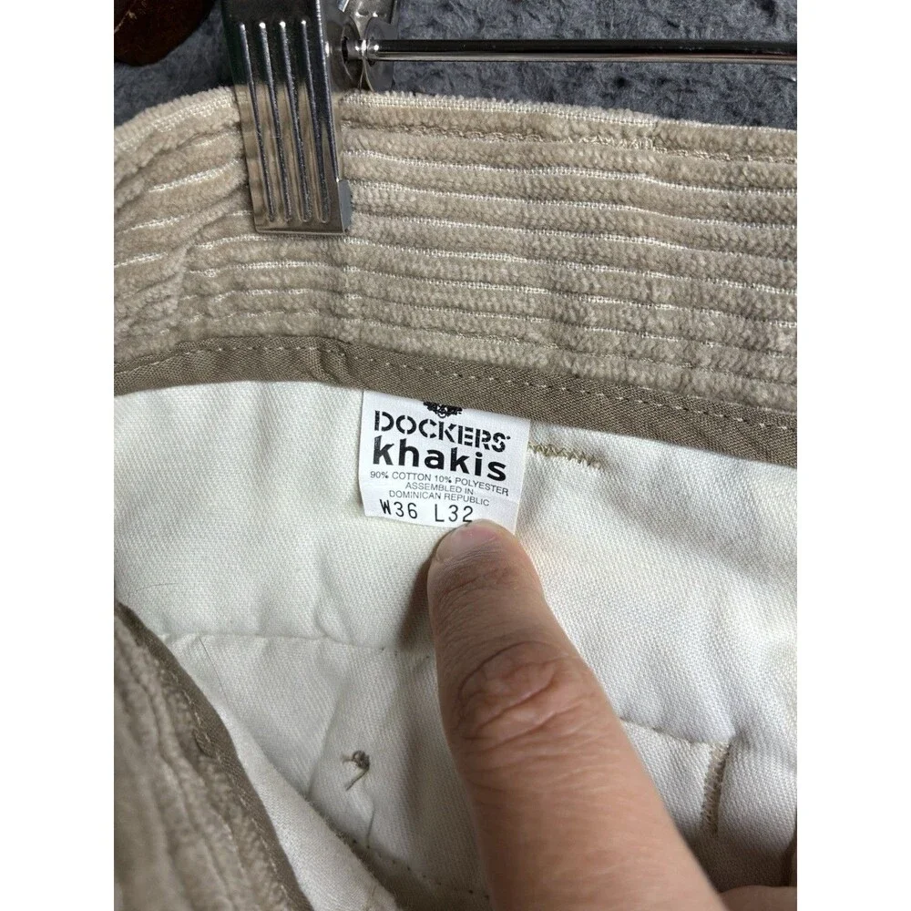 Vintage 90'S Dockers Khakis corduroy pants two-pleat wide wale men's size 36x32